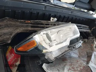 2022 Toyota Tacoma SR5 with VIN 3TMAZ5CN2NM163171, listed as a IAAI auction lot 42492852 with Not provided miles and . Bid and sale history available at DreamBid. Image 12.