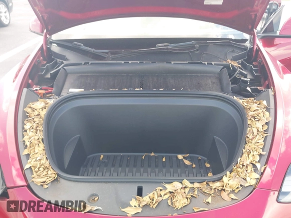 2024 Tesla Model Y с VIN 7SAYGDED8RF019494, выставлен на аукционе IAAI как лот 42336856 с пробегом 3 551 миль миль и . История ставок и продаж доступна на DreamBid. Изображение 10.
