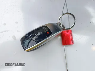 2020 Mercedes-Benz E 350 с VIN WDDZF8EB1LA721611, выставлен на аукционе IAAI как лот 42242033 с пробегом 70 642 миль миль и . История ставок и продаж доступна на DreamBid. Изображение 11.