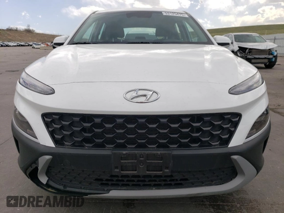 2022 Hyundai Kona SE z VIN KM8K2CAB8NU815630, wystawiony jako Copart lot #53125475 z przebiegiem 47 564 mil mil oraz Szkoda całkowita • Salvage title. Historia ofert i sprzedaży dostępna na DreamBid. Obrazek 5.