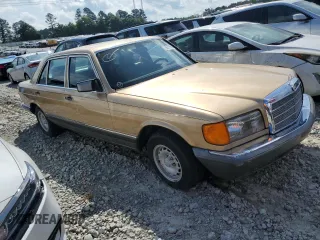 1982 Mercedes-Benz 380 z VIN WDBCA33A2CB029426, wystawiony jako Copart lot #56716845 z przebiegiem 80 627 mil mil oraz Czysty tytuł • Clean title. Historia ofert i sprzedaży dostępna na DreamBid. Obrazek 4.