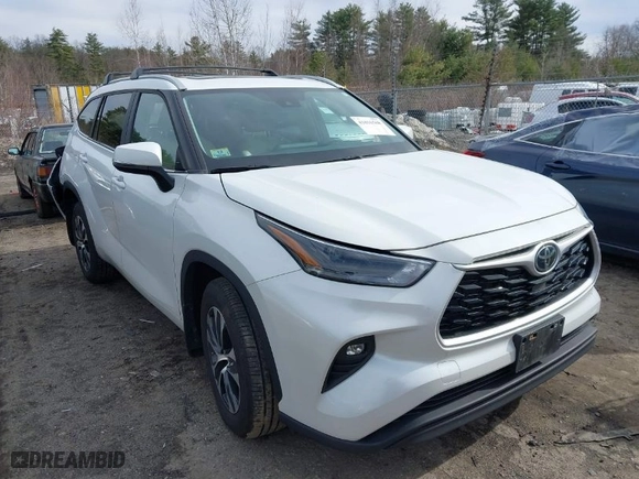 2023 Toyota Highlander L with VIN 5TDKDRBH6PS010219, listed as a IAAI auction lot 41816568 with 41,552 mi miles. Bid and sale history available at carsss.com. Image 1.