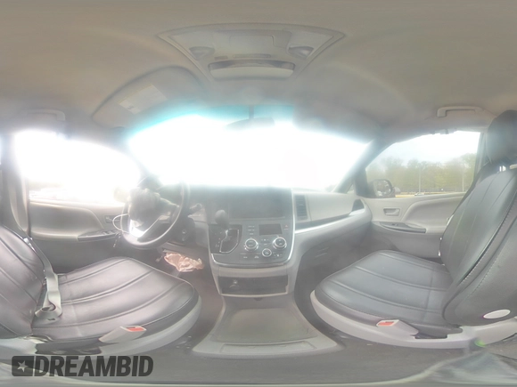 2017 Toyota Sienna L z VIN 5TDZZ3DC1HS786239, wystawiony jako Copart lot #53664265 z przebiegiem Nie podano mil oraz Szkoda całkowita • Salvage title. Historia ofert i sprzedaży dostępna na DreamBid. Obrazek 15.