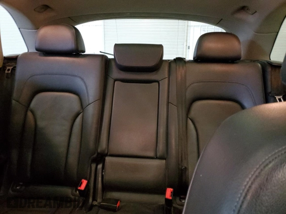 2012 Audi Q5 2.0T Premium with VIN WA1CFAFP0CA136899, listed as a Copart auction lot 43399665 with 116,226 mi miles and Salvage Title. Bid and sale history available at carsss.com. Image 10.