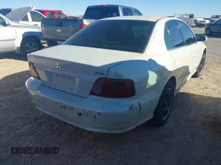 2003 Mitsubishi Galant ES with VIN 4A3AA46GX3E212373, listed as a IAAI auction lot 41051788 with 275,048 mi miles. Bid and sale history available at carsss.com. Image 4.