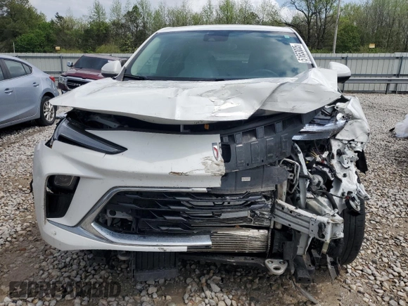 2024 Buick Encore GX Preferred z VIN KL4AMBSLXRB086957, wystawiony jako Copart lot #51653835 z przebiegiem 36 337 mil mil oraz Szkoda całkowita • Salvage title. Historia ofert i sprzedaży dostępna na DreamBid. Obrazek 5.