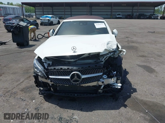 2018 Mercedes-Benz C 300 with VIN WDDWK4KB4JF618940, listed as a IAAI auction lot 42264717 with 77,963 mi miles and . Bid and sale history available at DreamBid. Image 12.
