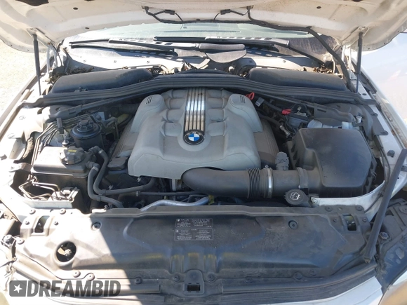 2005 BMW 5 Series 545i with VIN WBANB335X5B115402, listed as a IAAI auction lot 41679474 with Not Provided miles and . Bid and sale history available at carsss.com. Image 10.