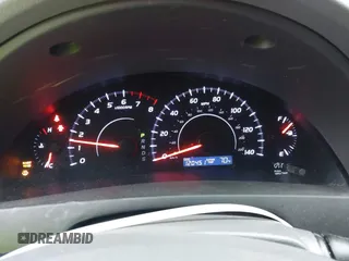 2010 Toyota Camry z VIN 4T4BF3EKXAR074797, wystawiony jako IAAI lot #42425096 z przebiegiem 120 451 mil mil oraz . Historia ofert i sprzedaży dostępna na DreamBid. Obrazek 7.