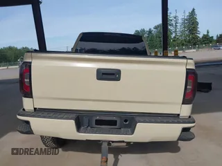 2018 GMC Sierra 1500 SLT z VIN 3GTU2NEC2JG227151, wystawiony jako IAAI lot #42439677 z przebiegiem 105 891 mil mil oraz . Historia ofert i sprzedaży dostępna na DreamBid. Obrazek 16.