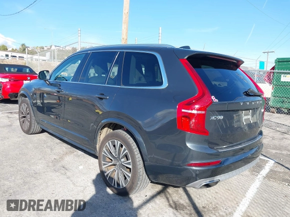 2021 Volvo XC90 Momentum with VIN YV4102PK6M1715823, listed as a IAAI auction lot 41478006 with 35,847 mi miles. Bid and sale history available at carsss.com. Image 3.