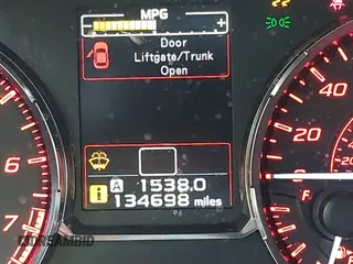 2015 Subaru WRX Premium z VIN JF1VA1D61F9828611, wystawiony jako IAAI lot #42414713 z przebiegiem 134 698 mil mil oraz . Historia ofert i sprzedaży dostępna na DreamBid. Obrazek 15.