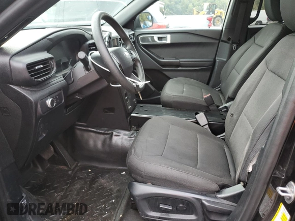 2021 Ford Police Interceptor Utility z VIN 1FM5K8AB5MGC40409, wystawiony jako Copart lot #73527934 z przebiegiem 45 716 mil mil oraz Szkoda całkowita • Salvage title. Historia ofert i sprzedaży dostępna na DreamBid. Obrazek 7.