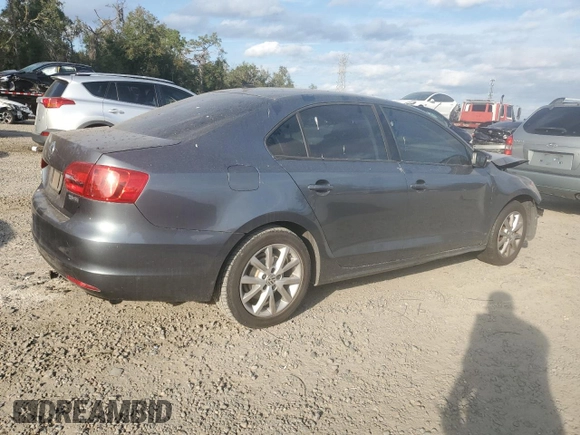 2011 Volkswagen Jetta Sedan SE with VIN 3VWDX7AJ1BM133053, listed as a Copart auction lot 84618424 with 96,582 mi miles and Salvage Title. Bid and sale history available at carsss.com. Image 3.