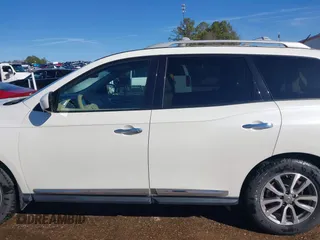 2015 Nissan Pathfinder SV with VIN 5N1AR2MN2FC653914, listed as a IAAI auction lot 41681182 with 64,254 mi miles and . Bid and sale history available at DreamBid. Image 15.