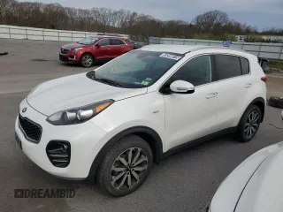 2019 Kia Sportage EX z VIN KNDPNCACXK7495151, wystawiony jako Copart lot #53269815 z przebiegiem 122 706 mil mil oraz Czysty tytuł • Clean title. Historia ofert i sprzedaży dostępna na DreamBid. Obrazek 1.