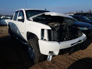 2011 Chevrolet Silverado 1500 LTZ with VIN 3GCPKTE38BG117644, listed as a Copart auction lot 30099881 with Not Provided miles and Salvage Title. Bid and sale history available at DreamBid. Image 1.