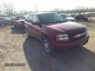 2007 Chevrolet TrailBlazer LS with VIN 1GNDT13S572213687, listed as a IAAI auction lot 41786280 with 230,213 mi miles and . Bid and sale history available at DreamBid. Image 1.