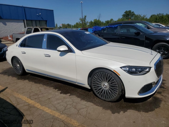 2022 Mercedes-Benz S-Class Maybach S 580 with VIN W1K6X7GB9NA166241, listed as a Copart auction lot 69596104 with 20,939 mi miles and Non Repairable. Bid and sale history available at carsss.com. Image 4.