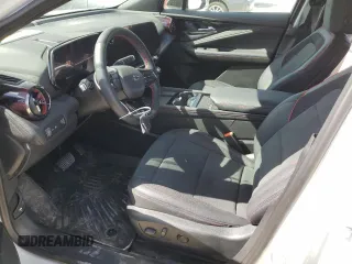2024 Chevrolet Blazer EV eAWD RS z VIN 3GNKDCRJ3RS255118, wystawiony jako Copart lot #49162575 z przebiegiem 3132 mil mil oraz Szkody całkowita. Historia ofert i sprzedaży dostępna na DreamBid. Obrazek 7.