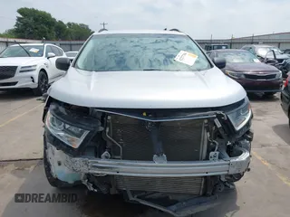 2018 Ford Edge SE z VIN 2FMPK3G97JBC12114, wystawiony jako IAAI lot #42277784 z przebiegiem 56 439 mil mil oraz . Historia ofert i sprzedaży dostępna na DreamBid. Obrazek 6.