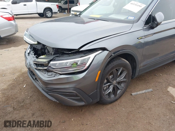 2024 Volkswagen Tiguan SE with VIN 3VV3B7AX2RM068498, listed as a IAAI auction lot 41531195 with 14,778 mi miles and . Bid and sale history available at DreamBid. Image 6.