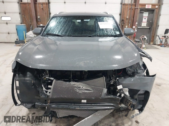 2021 Volkswagen Atlas SE with VIN 1V2PE2CA4MC237027, listed as a IAAI auction lot 41715979 with 38,306 mi miles and . Bid and sale history available at DreamBid. Image 13.