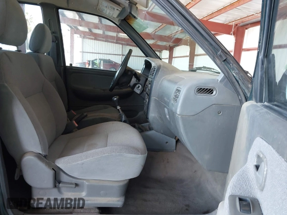 2000 Kia Sportage with VIN KNDJB7232Y5651398, listed as a IAAI auction lot 41678617 with 156,144 mi miles. Bid and sale history available at carsss.com. Image 5.