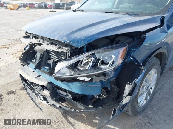 2020 Ford Escape SE z VIN 1FMCU9G68LUC31480, wystawiony jako IAAI lot #41780930 z przebiegiem 45 494 mil mil oraz . Historia ofert i sprzedaży dostępna na DreamBid. Obrazek 6.