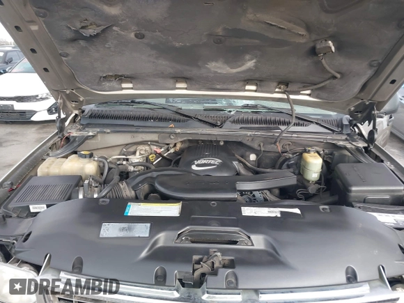 2001 Chevrolet Tahoe LS z VIN 1GNEC13T71R199027, wystawiony jako IAAI lot #41546283 z przebiegiem 232 905 mil mil oraz . Historia ofert i sprzedaży dostępna na DreamBid. Obrazek 10.