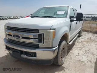 2017 Ford Super Duty F-250 SRW Lariat with VIN 1FT7W2B62HEE13708, listed as a IAAI auction lot 41821239 with 200,253 mi miles. Bid and sale history available at carsss.com. Image 17.