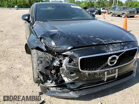 2019 Volvo S90 Momentum with VIN LVY102AK1KP089404, listed as a Copart auction lot 52358915 with 97,691 mi miles and Salvage Title. Bid and sale history available at carsss.com. Image 11.