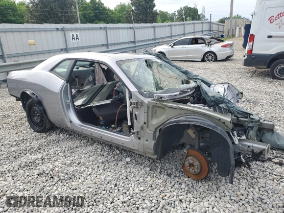 2018 Dodge Challenger R/T with VIN 2C3CDZBTXJH300661, listed as a Copart auction lot 53989505 with Not provided miles and Non repairable. Bid and sale history available at DreamBid. Image 4.