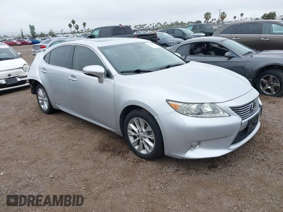 2013 Lexus ES 300h z VIN JTHBW1GG2D2009503, wystawiony jako IAAI lot #42429692 z przebiegiem 265 312 mil mil oraz . Historia ofert i sprzedaży dostępna na DreamBid. Obrazek 1.