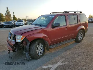 2005 Nissan Pathfinder LE z VIN 5N1AR18U55C723531, wystawiony jako Copart lot #83713234 z przebiegiem 153 227 mil mil oraz Szkoda całkowita • Salvage title. Historia ofert i sprzedaży dostępna na DreamBid. Obrazek 1.