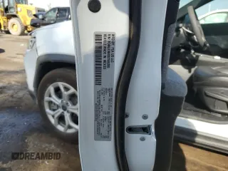 2025 Jeep Compass Latitude с VIN 3C4NJDBN3ST555355, выставлен на аукционе Copart как лот 59007635 с пробегом 5 355 миль миль и Списание • Salvage title. История ставок и продаж доступна на DreamBid. Изображение 14.