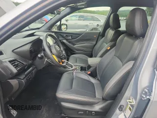 2022 Subaru Forester Wilderness z VIN JF2SKAMC9NH458949, wystawiony jako Copart lot #60811685 z przebiegiem 27 969 mil mil oraz Szkoda całkowita • Salvage title. Historia ofert i sprzedaży dostępna na DreamBid. Obrazek 7.