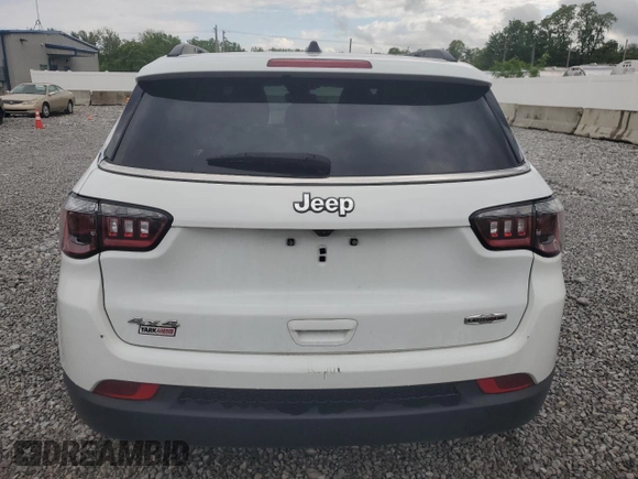 2023 Jeep Compass Latitude Lux с VIN 3C4NJDFN4PT532474, выставлен на аукционе Copart как лот 58129485 с пробегом 19 818 миль миль и Списание • Salvage title. История ставок и продаж доступна на DreamBid. Изображение 6.