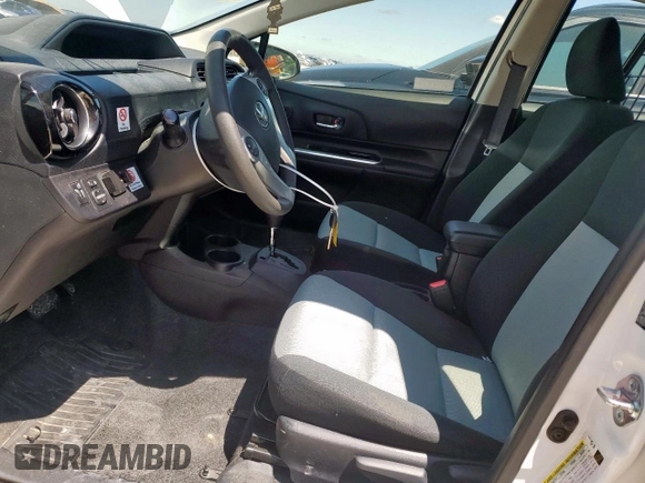 2016 Toyota Prius One z VIN JTDKDTB31G1134977, wystawiony jako Copart lot #53493955 z przebiegiem 90 800 mil mil oraz Czysty tytuł • Clean title. Historia ofert i sprzedaży dostępna na DreamBid. Obrazek 7.
