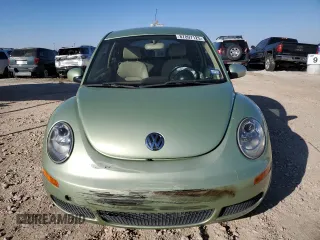 2009 Volkswagen New Beetle Coupe S with VIN 3VWPW31C29M500708, listed as a Copart auction lot 87897125 with 0 mi miles and Salvage Title. Bid and sale history available at carsss.com. Image 5.