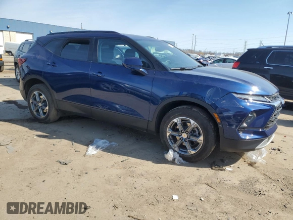 2023 Chevrolet Blazer LT z VIN 3GNKBCR41PS121933, wystawiony jako Copart lot #48974535 z przebiegiem 36 292 mil mil oraz Nie do naprawy • Non repairable. Historia ofert i sprzedaży dostępna na DreamBid. Obrazek 4.