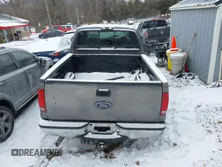 2005 Ford Super Duty F-250 XL with VIN 1FTSW21P05EA15266, listed as a IAAI auction lot 41625540 with 248,211 mi miles. Bid and sale history available at carsss.com. Image 16.