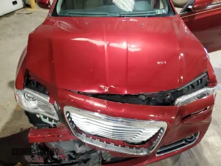 2014 Chrysler 300 z VIN 2C3CCARG9EH308723, wystawiony jako Copart lot #52051595 z przebiegiem 39 478 mil mil oraz Szkoda całkowita • Salvage title. Historia ofert i sprzedaży dostępna na DreamBid. Obrazek 11.