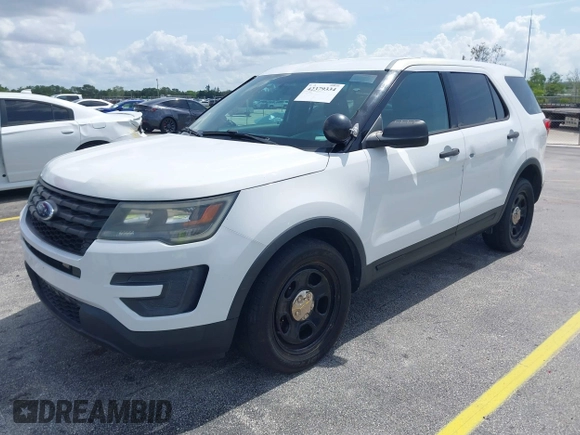 2017 Ford Police Interceptor Utility с VIN 1FM5K8AR5HGA35899, выставлен на аукционе IAAI как лот 42379334 с пробегом 207 272 миль миль и . История ставок и продаж доступна на DreamBid. Изображение 17.