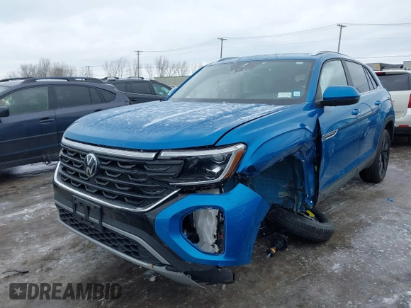 2024 Volkswagen Atlas SE with VIN 1V2KE2CA2RC225881, listed as a IAAI auction lot 41576436 with 9,408 mi miles and . Bid and sale history available at DreamBid. Image 18.
