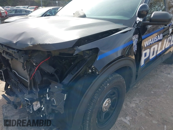 2020 Ford Police Interceptor Utility z VIN 1FM5K8AB2LGC51317, wystawiony jako IAAI lot #41755681 z przebiegiem 102 945 mil mil oraz . Historia ofert i sprzedaży dostępna na DreamBid. Obrazek 18.