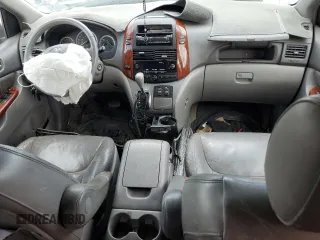 2005 Toyota Sienna XLE with VIN 5TDZA22C35S300451, listed as a Copart auction lot 52035345 with Not provided miles and Salvage title. Bid and sale history available at DreamBid. Image 8.