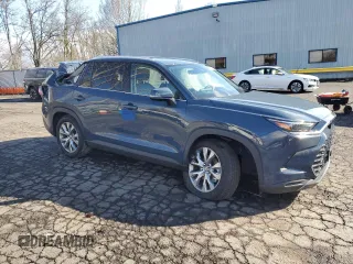 2024 Toyota Highlander XLE z VIN 5TDAAAB57RS013905, wystawiony jako Copart lot #48954735 z przebiegiem 9 006 mil mil oraz Szkoda całkowita • Salvage title. Historia ofert i sprzedaży dostępna na DreamBid. Obrazek 4.
