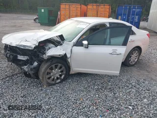 2012 Lincoln MKZ with VIN 3LNHL2GC1CR807620, listed as a IAAI auction lot 42101980 with Not provided miles and . Bid and sale history available at DreamBid. Image 2.