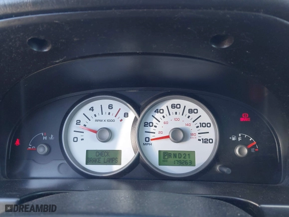 2005 Ford Escape Limited with VIN 1FMCU94145KA63604, listed as a IAAI auction lot 41825343 with 179,263 mi miles. Bid and sale history available at carsss.com. Image 7.